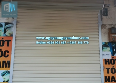 CỬA CUỐN TẤM LIỀN ĐẨY TAY CÔNG NGHỆ ÚC TẠI TÔ NGỌC VÂN, THỦ ĐỨC