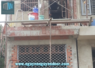 CỬA CUỐN MẮC VÕNG ĐƯỜNG LÊ THỊ HÀ, QUẬN 12