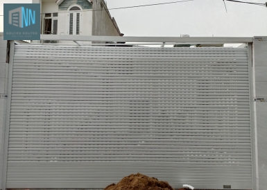 CỬA CUỐN LÁ ĐỨC MÀU TRẮNG CỰC ĐỈNH_ CÔNG TRÌNH NHÀ ANH HIỆP