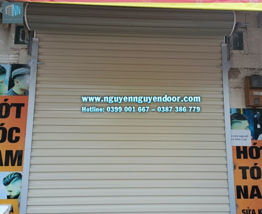 CỬA CUỐN TẤM LIỀN ĐẨY TAY CÔNG NGHỆ ÚC TẠI TÔ NGỌC VÂN, THỦ ĐỨC