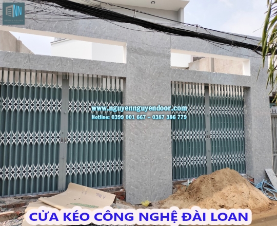 CỬA KÉO ĐÀI LOAN TẠI ĐƯỜNG 49 HIỆP BÌNH PHƯỚC, THỦ ĐỨC