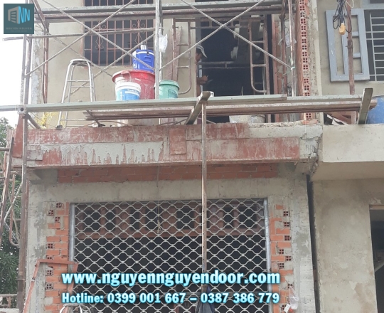 CỬA CUỐN MẮC VÕNG ĐƯỜNG LÊ THỊ HÀ, QUẬN 12
