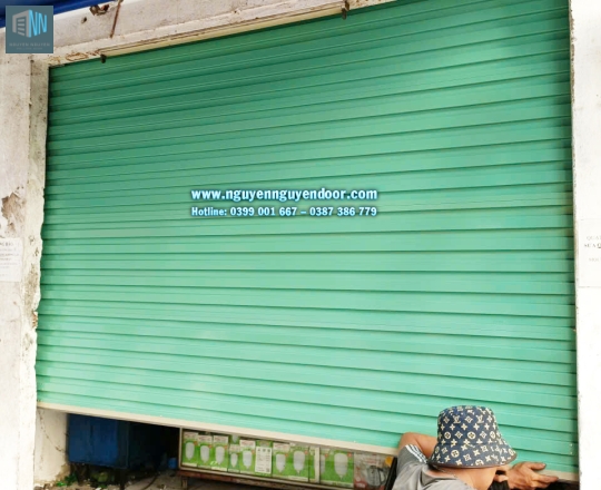 CỬA CUỐN TẤM LIỀN CÔNG NGHỆ ÚC TẠI LINH TRUNG THỦ ĐỨC