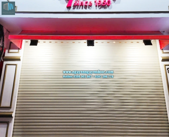 CỬA CUỐN LÁ BÍT CÔNG NGHỆ ĐỨC TẠI TIỆM BÁNH GIRVAL CHI NHÁNH THÀNH THÁI