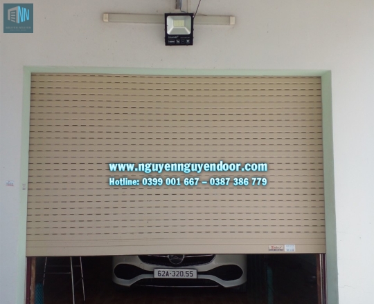 CỬA CUỐN KHE THOÁNG CÔNG NGHỆ ĐỨC LÀM CỬA GARA ĐỂ XE TẠI LONG AN