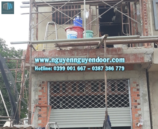 CỬA CUỐN MẮC VÕNG ĐƯỜNG LÊ THỊ HÀ, QUẬN 12