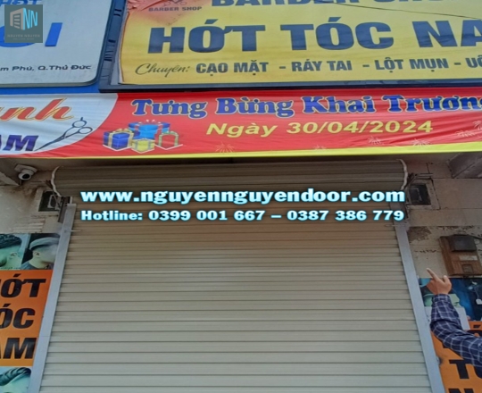 CỬA CUỐN TẤM LIỀN ĐẨY TAY CÔNG NGHỆ ÚC TẠI TÔ NGỌC VÂN, THỦ ĐỨC