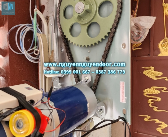 CÔNG TRÌNH CỬA CUỐN ĐIỆN ĐỊA TẠNG CHÙA PHỔ QUANG