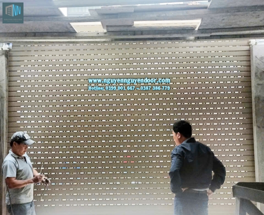 CỬA CUỐN KHE THOÁNG CÔNG NGHỆ ĐỨC TẠI TỈNH LỘ 43