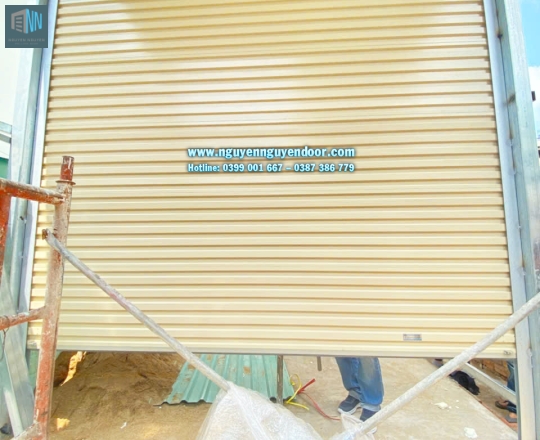 CỬA CUỐN TẤM LIÊN CÔNG NGHỆ ÚC VẬN HÀNH SIÊU NHẸ NHÀNG