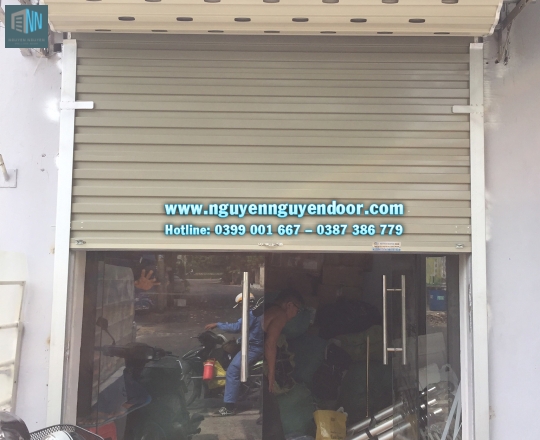 CỬA CUỐN TẤM LIỀN ĐẨY TAY CÔNG NGHỆ ÚC TẠI BÌNH THỌ, THỦ ĐỨC