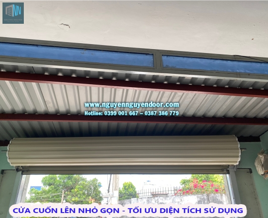 CỬA CUỐN TẤM LIỀN ĐẨY TAY CÔNG NGHỆ ÚC TẠI LINH TÂY, THỦ ĐỨC