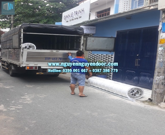 CỬA CUỐN TẤM LIỀN ĐẨY TAY CÔNG NGHỆ ÚC TẠI LINH ĐÔNG, THỦ ĐỨC - PHẦN 1