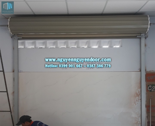 CỬA CUỐN TẤM LIỀN ĐẨY TAY CÔNG NGHỆ ÚC TẠI LINH ĐÔNG, THỦ ĐỨC - PHẦN 1