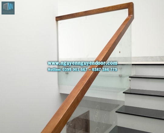 CẦU THANG KÍNH CƯỜNG LỰC CAO CẤP TẠI KHU ĐÔ THỊ VẠN PHÚC