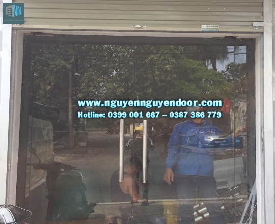 CỬA CUỐN TẤM LIỀN ĐẨY TAY CÔNG NGHỆ ÚC TẠI BÌNH THỌ, THỦ ĐỨC