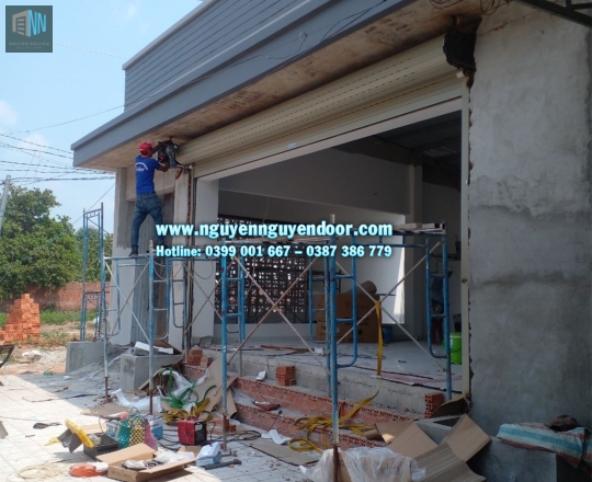 CÔNG TRÌNH CỬA CUỐN NHÀ ANH VĂN TỈNH TÂN LẬP, BÌNH PHƯỚC