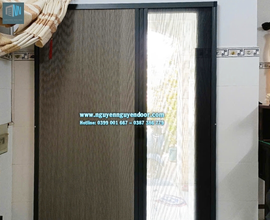 CỬA LƯỚI CHỐNG MUỖI KÉT HỢP VỚI RÈM TỔ ONG