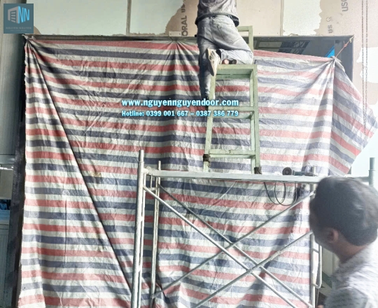 CỬA CUỐN TẤM LIỀN CÔNG NGHỆ ÚC SỬ DỤNG MOTOR TẠI QUẬN 7