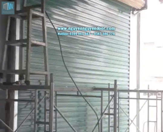 CỬA CUỐN TẤM LIỀN CÔNG NGHỆ ÚC SỬ DỤNG MOTOR TẠI QUẬN 7