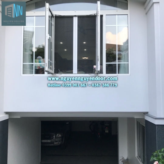 CỬA LƯỚI CHỐNG MUỖI CÓ RAY