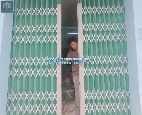 CỬA KÉO ĐÀI LOAN TẠI DƯƠNG VĂN CAM THỦ ĐỨC